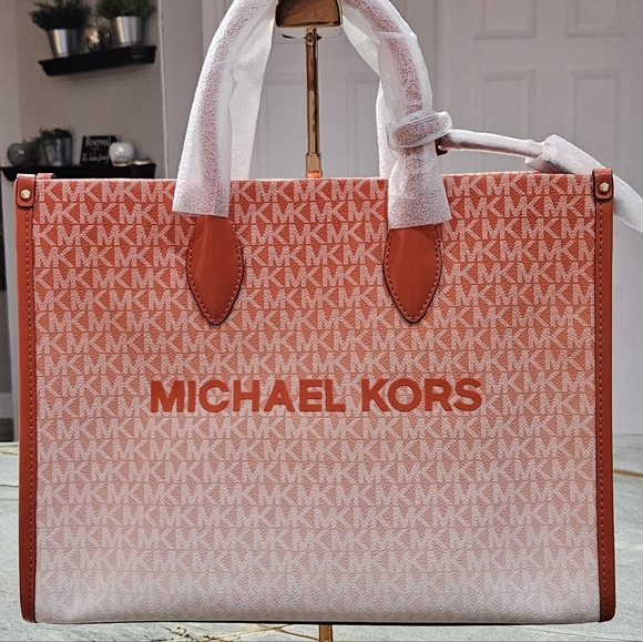 Michael Kors Mirella Ombre Coral and White Tote/Crossbody Bag NWT - Picture 15 of 16